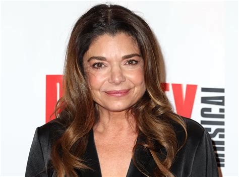 Laura San Giacomo, 61, Leaves Nothing To Imagination—Proof。